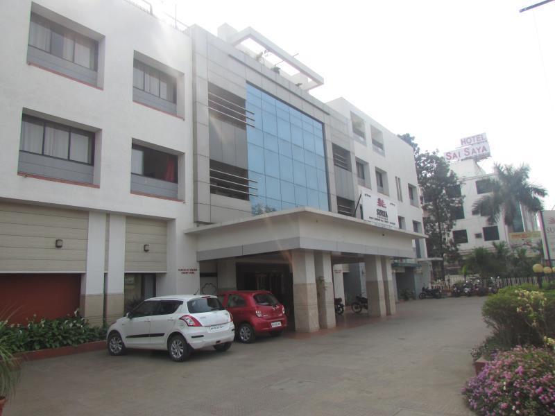 Hotel Surya Renaissance Nashik Dış mekan fotoğraf