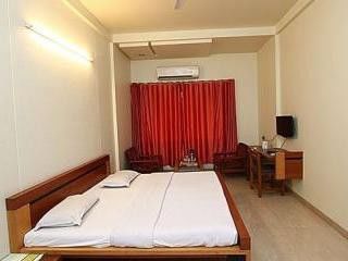 Hotel Surya Renaissance Nashik Dış mekan fotoğraf
